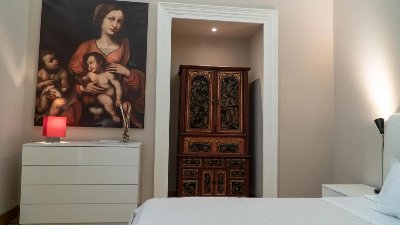 Duca Di Sarro Le Suites Catane Appartement