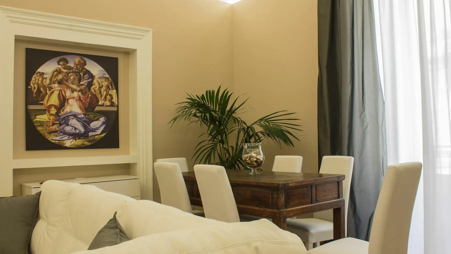 Apartment Duca Di Sarro Le Suites Catania Italy